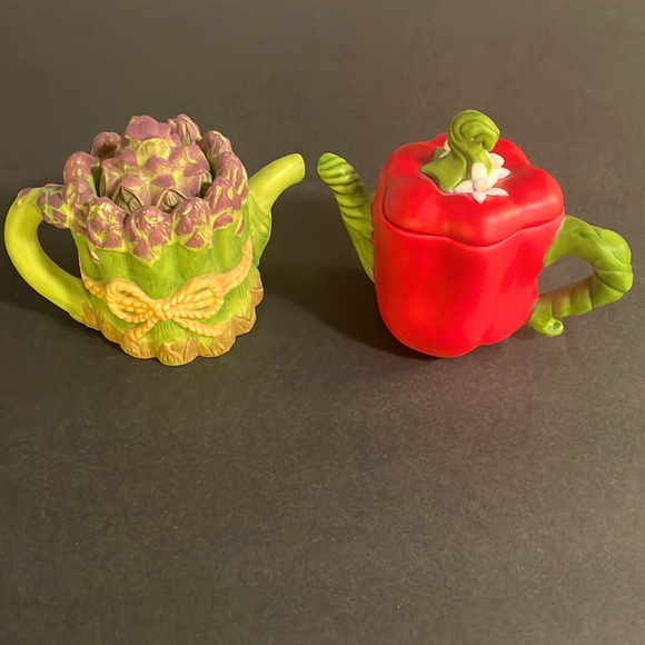 Accents 1996 Avon Vegetable Mini Teapots Poshmark
